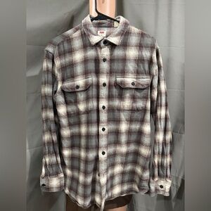 Levi’s Relaxed Button up Shirt Size Medium